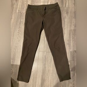 Lululemon Men’s ABC Pants dark olive (size 33)